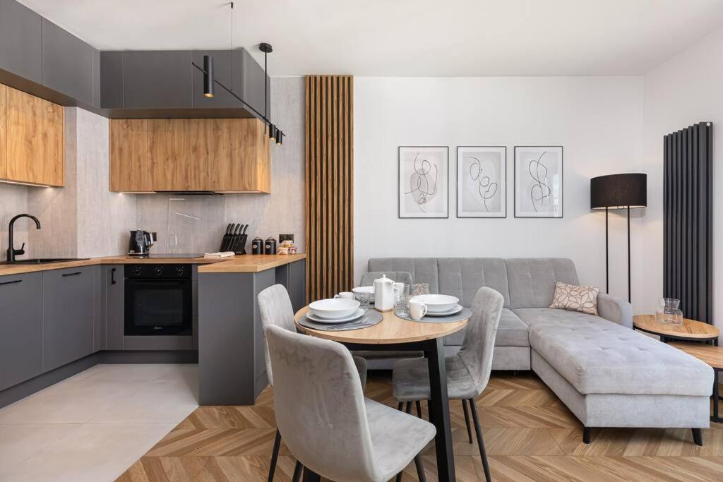 Port Praski Stylish Apartment Near Old Town วอร์ซอ ภายนอก รูปภาพ
