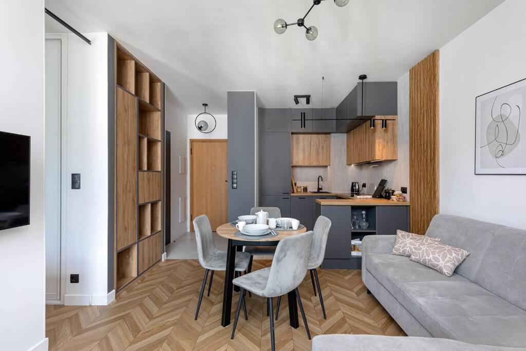 Port Praski Stylish Apartment Near Old Town วอร์ซอ ภายนอก รูปภาพ