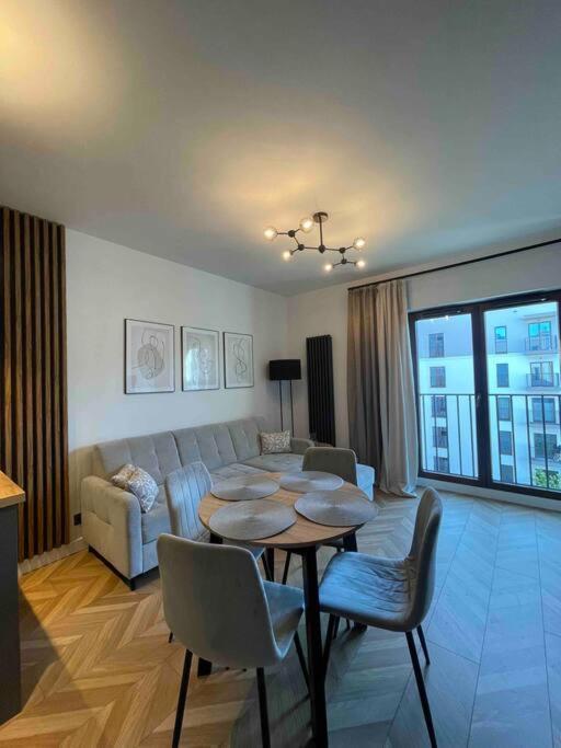 Port Praski Stylish Apartment Near Old Town วอร์ซอ ภายนอก รูปภาพ